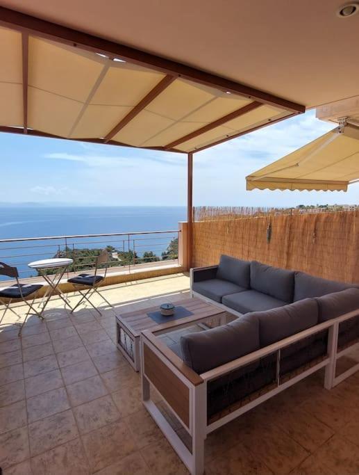 Simply Meraki Gytheian Apt With Panoramic Sea View Gythio Exterior foto